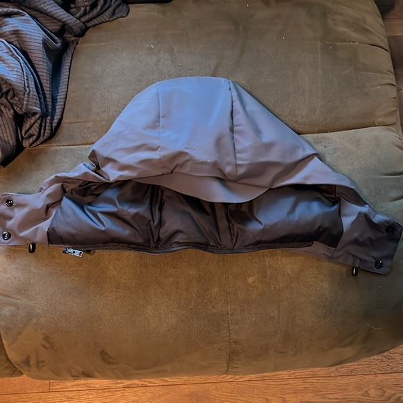 Seamless Jackson glacier parka withth removable hood - Picture 8 of 9